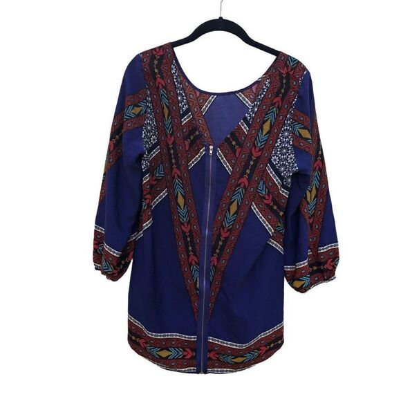 Southwestern Pattern Size Medium (M) Blue and Rust Colors - Picture 1 of 3